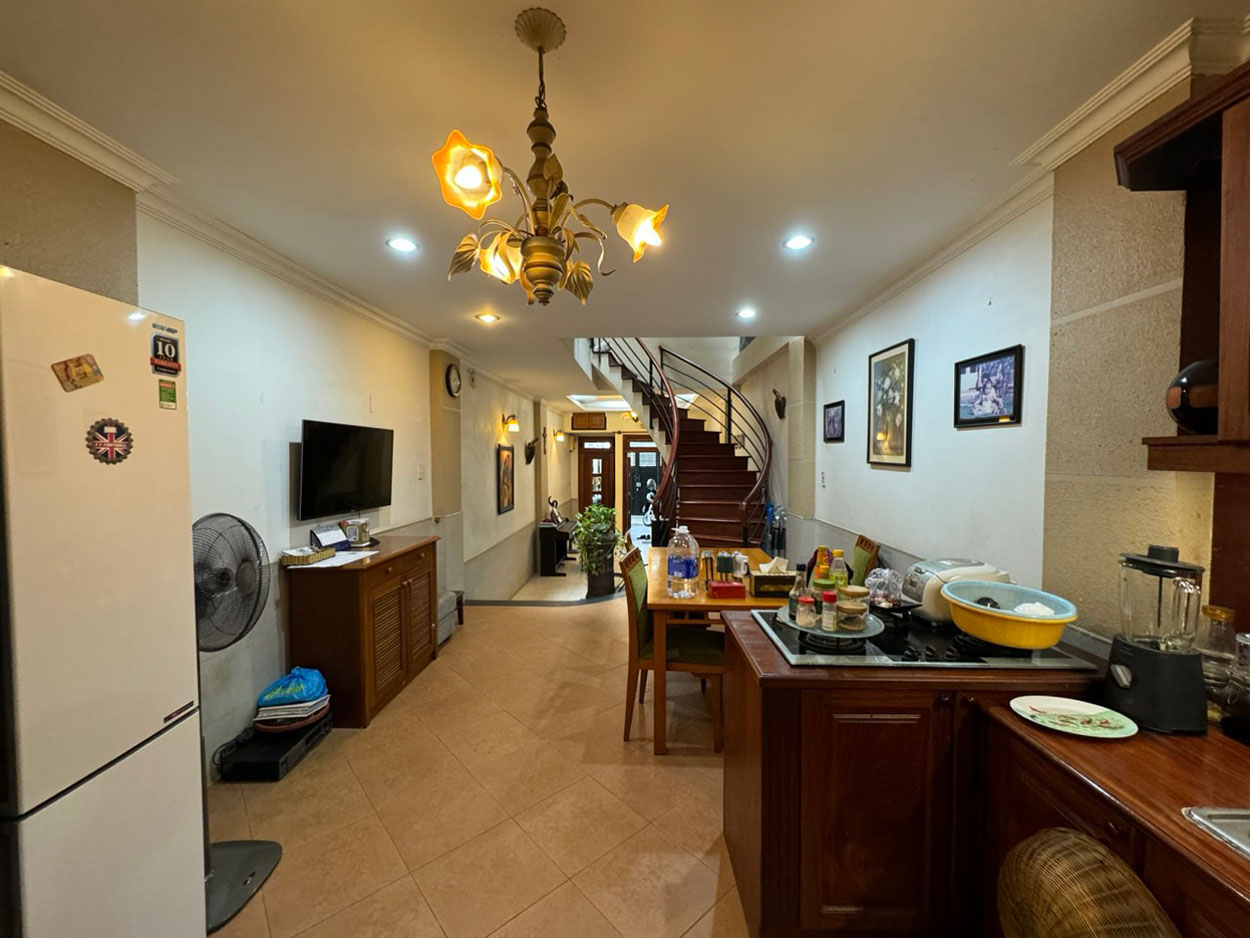 Nhà phố 2 lầu (3,6x19,5) đối diện Công Viên đường Nguyễn Đình Khơi-khu Đệ Nhất K.Sạn,Khu ít nhà bán